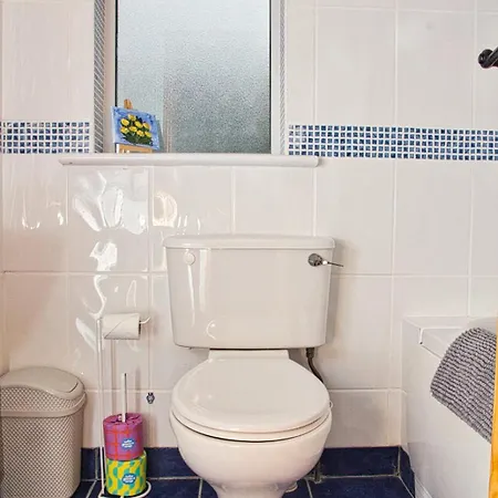 Casa vacanze Stylish 3-bed Walk To Village