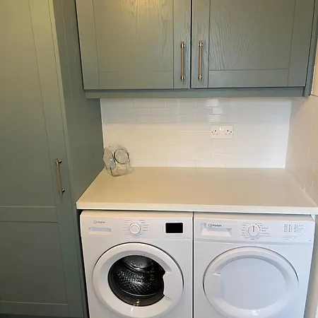 Casa vacanze Stylish 3-bed Walk To Village
